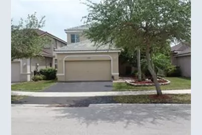 1156  Chinaberry Dr, Weston, FL 33327 - Photo 2
