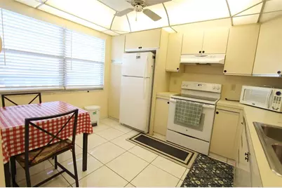 3201  Portofino Pt, Unit #E3, Coconut Creek, FL 33066 - Photo 2