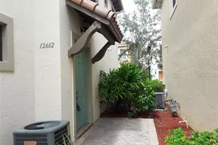 12662 NW 32nd Pl, Sunrise, FL 33323 - Photo 6