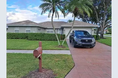10561  Greentrail Dr, Boynton Beach, FL 33436 - Photo 1