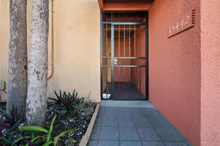 15442 Kippford Ct, Miami Lakes, FL 33014 - Photo 26