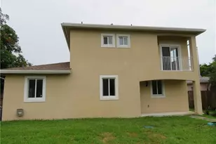 1944 Sheridan St, Hollywood, FL 33020 - Photo 2