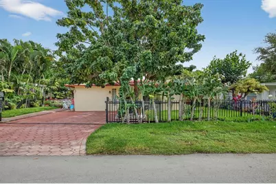 2650 SW 13th Ave, Fort Lauderdale, FL 33315 - Photo 2