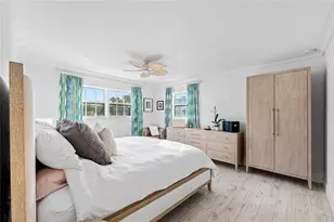 301 Venetian Dr, Delray Beach, FL 33483 - Photo 22