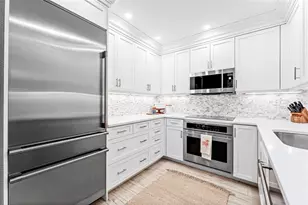 301 Venetian Dr, Delray Beach, FL 33483 - Photo 12