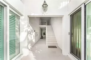 301 Venetian Dr, Delray Beach, FL 33483 - Photo 32