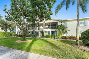 301 Venetian Dr, Delray Beach, FL 33483 - Photo 4