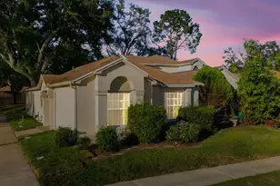 782 Olympic Cir, Ocoee, FL 34761 - Photo 2