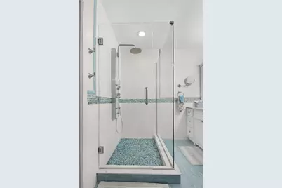 6040 SE Martinique Dr, Unit #201, Stuart, FL 34997 - Photo 30