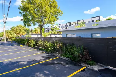 1020 N Victoria Park Rd, Unit #16, Fort Lauderdale, FL 33304 - Photo 2