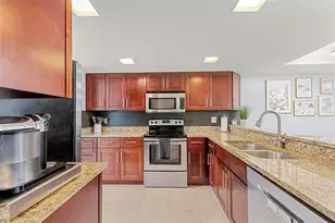 7110 SW 42nd Ct, Davie, FL 33314 - Photo 6