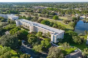 3503 Oaks Way, Pompano Beach, FL 33069 - Photo 36