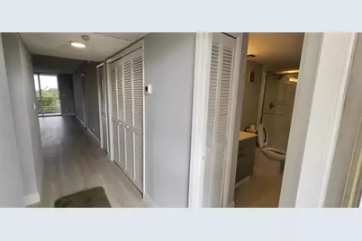 3503  Oaks Way, Unit #513, Pompano Beach, FL 33069 - Photo 8