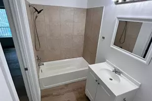 2622 NW 33rd St, Oakland Park, FL 33309 - Photo 18