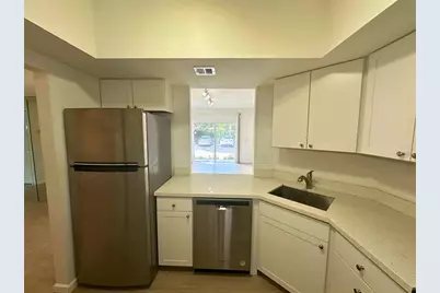 50 SW 3rd Ave, Unit #110, Boca Raton, FL 33432 - Photo 6