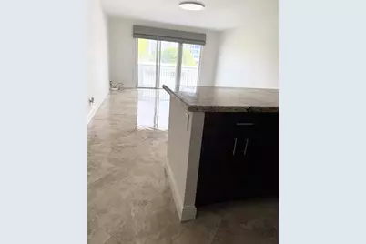 550  Bayshore Dr, Unit #310, Fort Lauderdale, FL 33304 - Photo 12