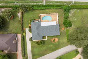 137 SE Turtle Creek Dr, Jupiter, FL 33469 - Photo 34