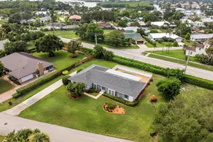 137 SE Turtle Creek Dr, Jupiter, FL 33469 - Photo 38