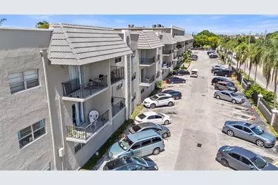5100 SW 41st St, Unit #3Fl-321, Pembroke Park, FL 33023 - Photo 2