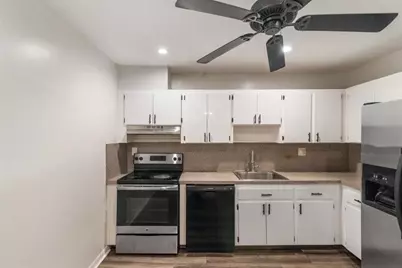 5100 SW 41st St, Unit #3Fl-321, Pembroke Park, FL 33023 - Photo 4