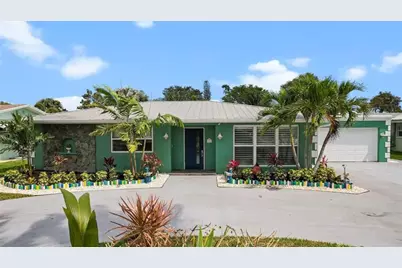 608  Malabar Avenue, Hutchinson Island, FL 34949 - Photo 4