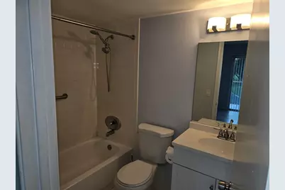 300 SW 134th Way, Unit #E211, Pembroke Pines, FL 33027 - Photo 6