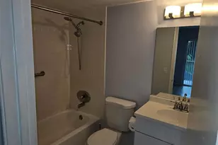 300 SW 134th Way, Pembroke Pines, FL 33027 - Photo 6