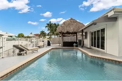 2233 SE 15th St, Pompano Beach, FL 33062 - Photo 2