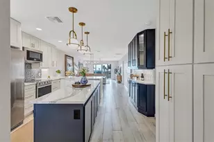 7125 Gulf Of Mexico Unit, Longboat Key, FL 34228 - Photo 2