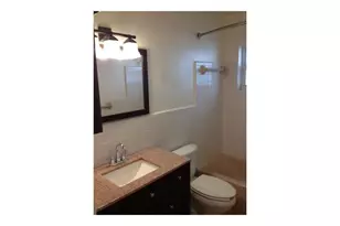 2404 NE 33rd Ave, Fort Lauderdale, FL 33305 - Photo 12