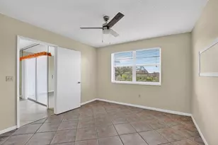 2236 N Cypress Bend Dr, Pompano Beach, FL 33069 - Photo 16