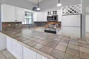 231 SE 9th St, Dania Beach, FL 33004 - Photo 20