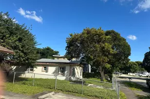 2863 NW 12th Ct, Fort Lauderdale, FL 33311 - Photo 2