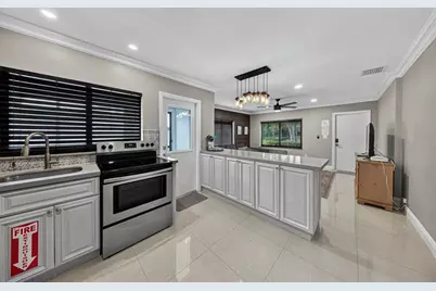 1210 NE 16th Ave, Fort Lauderdale, FL 33304 - Photo 10
