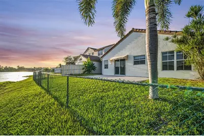 18510 NW 22nd St, Pembroke Pines, FL 33029 - Photo 2