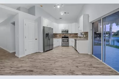 18510 NW 22nd St, Pembroke Pines, FL 33029 - Photo 10