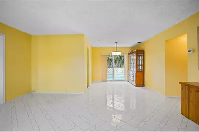 11331 NW 29th St, Sunrise, FL 33323 - Photo 2