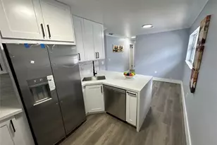 814 SW 12th Pl, Fort Lauderdale, FL 33315 - Photo 6