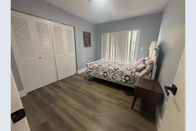 814 SW 12th Pl, Fort Lauderdale, FL 33315 - Photo 12