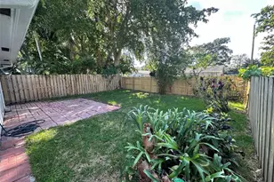 814 SW 12th Pl, Fort Lauderdale, FL 33315 - Photo 24