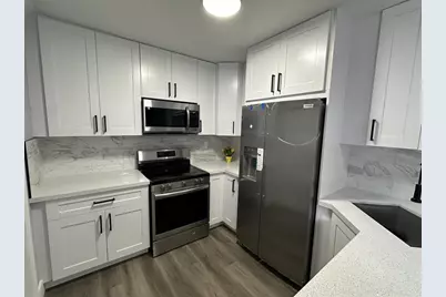 814 SW 12th Pl, Fort Lauderdale, FL 33315 - Photo 4