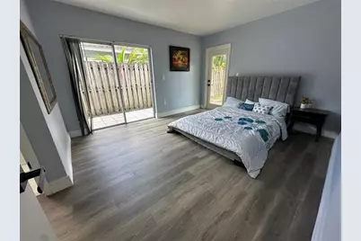 814 SW 12th Pl, Fort Lauderdale, FL 33315 - Photo 10