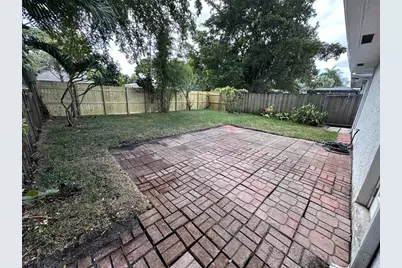 814 SW 12th Pl, Fort Lauderdale, FL 33315 - Photo 22