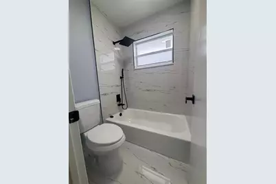 814 SW 12th Pl, Fort Lauderdale, FL 33315 - Photo 16