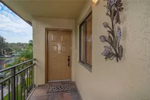 301 Lakeview Dr, Weston, FL 33326 - Photo 2