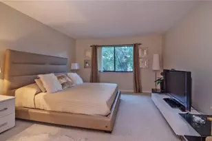 301 Lakeview Dr, Weston, FL 33326 - Photo 16