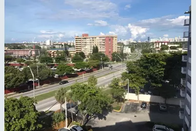 1300 NE Miami Gardens Dr, Unit #810E, Miami, FL 33179 - Photo 14