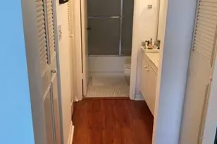 1300 NE Miami Gardens Dr, Miami, FL 33179 - Photo 8