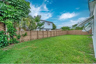 5811 NE 1 Terrace, Oakland Park, FL 33334 - Photo 30