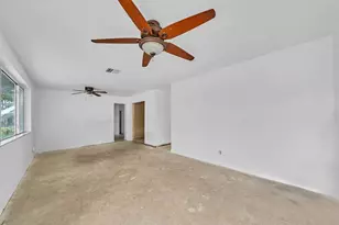 5811 NE 1st Terrace, Oakland Park, FL 33334 - Photo 10